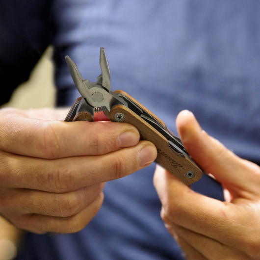 Wooden Multi Tools Feature